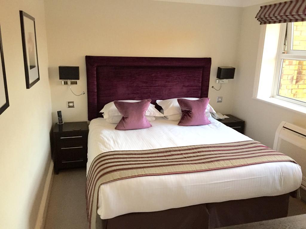 Standard Two-Bedroom Apartment,320176393:JPEG